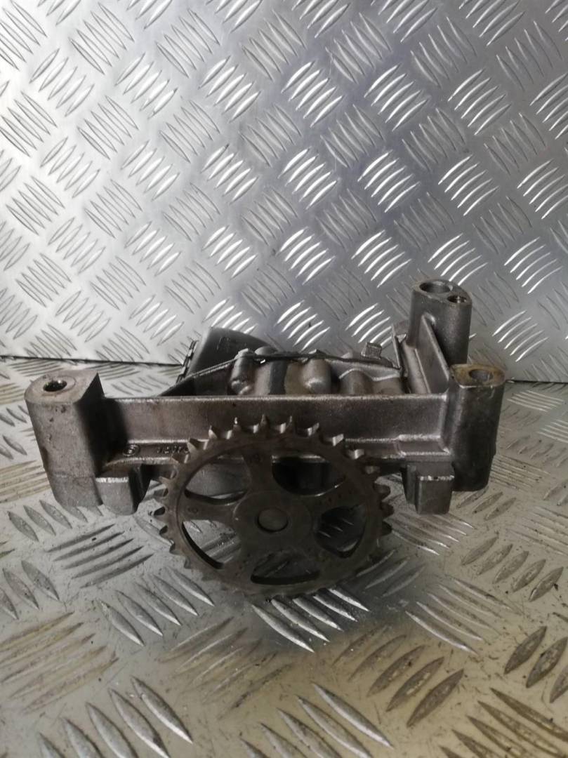 насос масляный Citroen C5 1 поколение 2003, 2.0 л., HDi, дизель, 9431291021 - фото №1