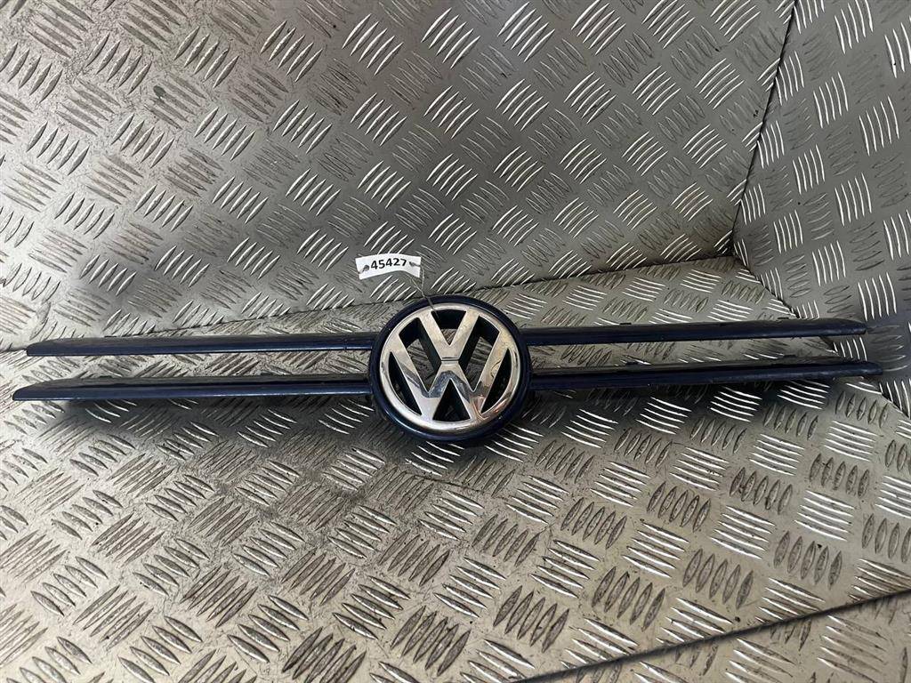 решетка радиатора Volkswagen Golf 4 поколение 2000, фиолетовый, 1J0853653A - фото №1