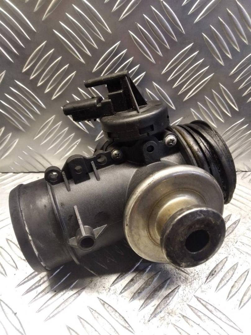 клапан EGR Citroen Berlingo 1 поколение (M49) 1999, 1.9 л., D, дизель, 9631854280, 0928400315 - фото №1