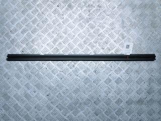 Уплотнитель стекла Volkswagen Touran 1 поколение [рестайлинг] 2008, 1.6 л., TDi, дизель, 6МКПП, серый, передний привод, правый руль, 1T0839472B