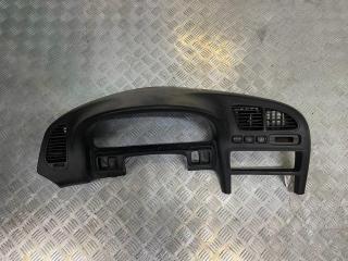 накладка на торпедо (консоль) Mazda 323F BA 1997