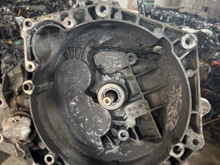 КПП механическая (МКПП) Opel Zafira 2 поколение (B) [рестайлинг] 2008, 1.9 л., DT, Z 19 DT, дизель, МКПП, передний привод, M32