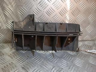 Крепление бампера заднего Audi A3 8L 1998, 8L0807377A