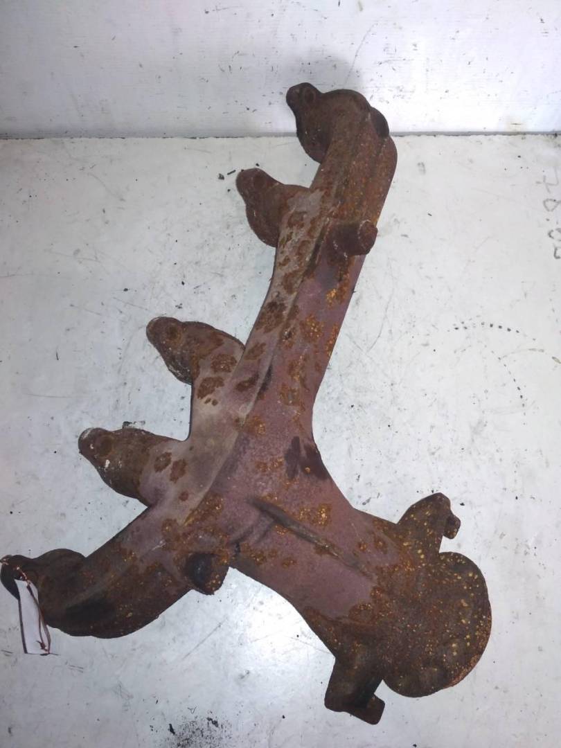 коллектор выпускной Volkswagen Transporter T4 1993, 2.4 л., D, дизель, 074253033C - фото №1