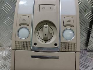 фонарь салона (плафон) Audi Q7 4L 2006, 3.0 л., TDi, BUG, дизель, АКПП, бежево-серый, внедорожник 5 дв., полный привод, правый руль, 4F0951177