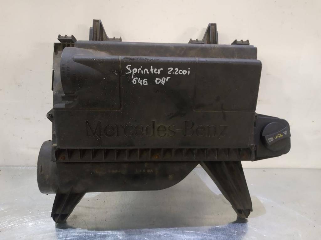 корпус воздушного фильтра Mercedes-Benz Vito W639 2009, 2.2 л., CDi, дизель, A6395281306 - фото №1