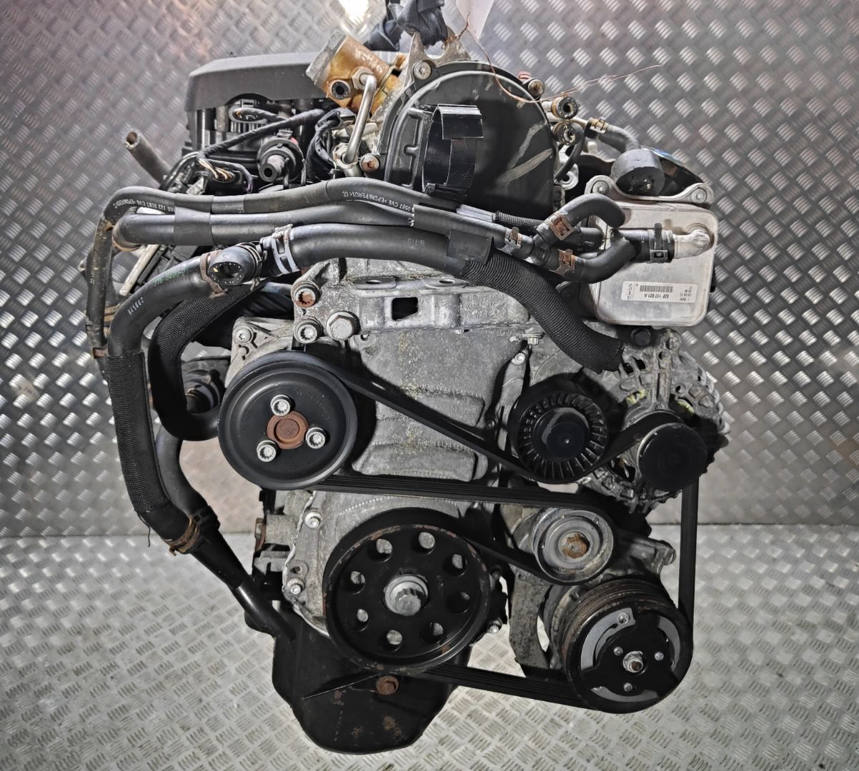 двигатель SEAT Ibiza 4 поколение 2012, 1.2 л., TSI, CBZB, бензин, 5МКПП, передний привод, CBZ, CBZA, CBZC - фото №1