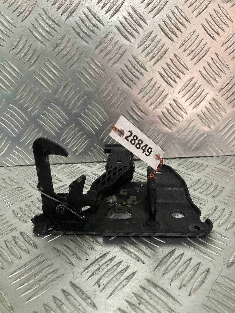 замок капота Audi A6 4F/C6 2005, i, 4F0823480A - фото №1