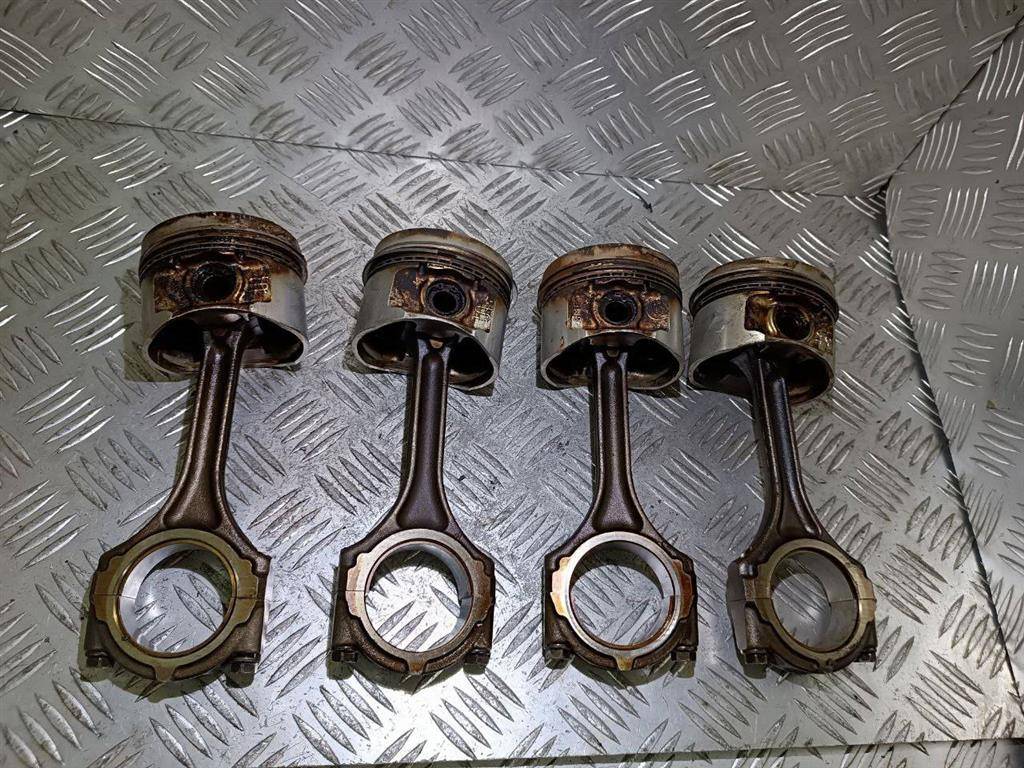 поршень Renault Laguna 1 поколение 1997, 2.0 л., i, бензин - фото №1