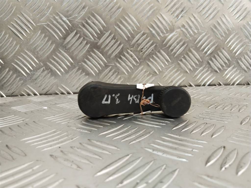 ручка стеклоподъемника Volkswagen Passat B4 1995, 3A0837581 - фото №1