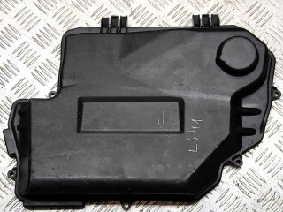 крышка блока предохранителей Audi A6 4F/C6 2006, 2.4 л., i, BDW, бензин, вариатор, чёрный, седан, передний привод, правый руль, 4F2907613