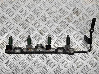 топливная рампа Toyota Avensis 1 поколение (T220) [рестайлинг] 2002, 1.8 л., i, бензин, АКПП, 23270220108F24