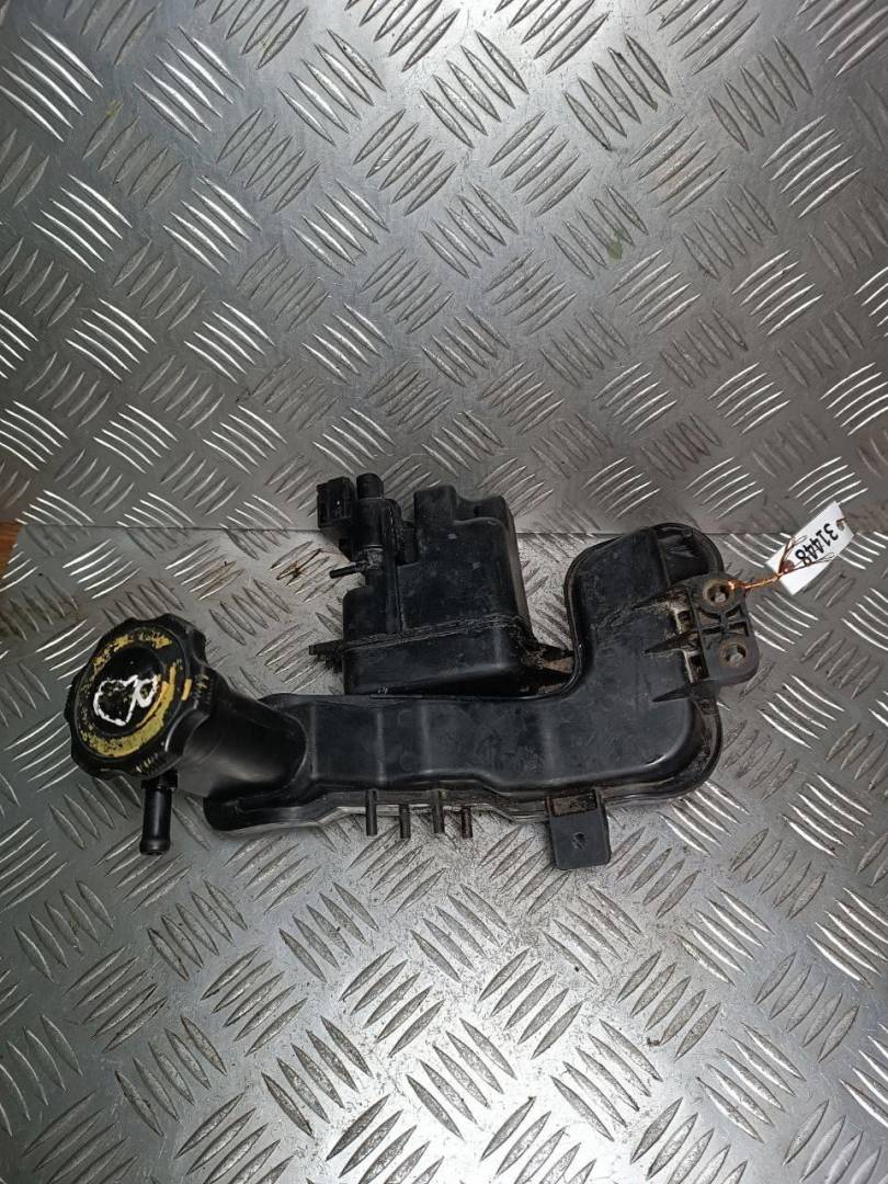 маслозаливная горловина Mazda RX-8 1 поколение 2004, 1.3 л., i, бензин, МКПП - фото №1