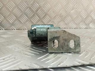 петля двери Peugeot 406 1 поколение 1996