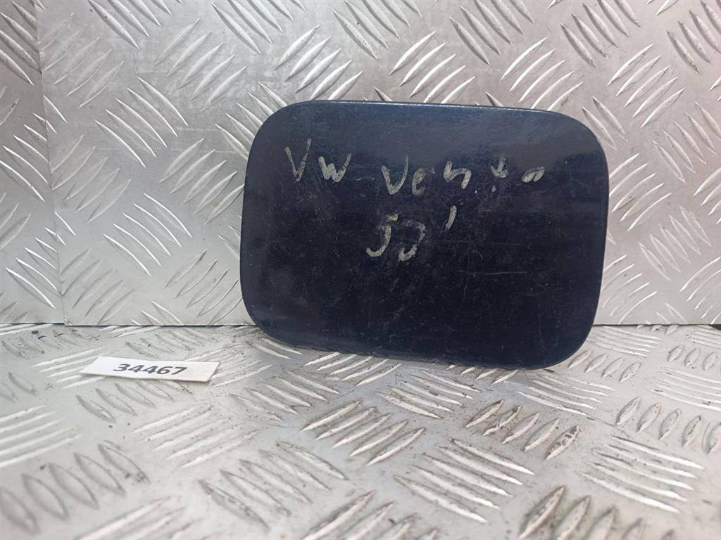 лючок топливного бака Volkswagen Vento 1 поколение 1994, 1H0809905 - фото №1