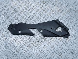 пластиковое уплотнение фары правой Mercedes-Benz C-Класс W204/S204 2010, 2.1 л., CDi, OM 651.911, дизель, АКПП, черный, задний привод, A2048261424