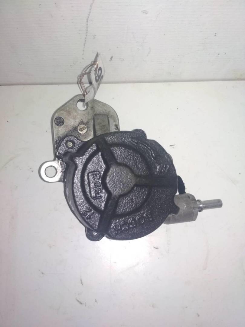 насос вакуумный Citroen C5 1 поколение 2002, 2.0 л., HDi, дизель - фото №1