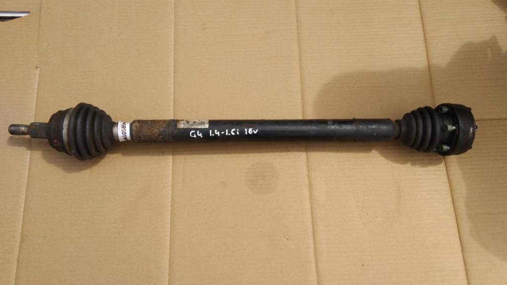 полуось передняя правая (приводной вал, ШРУС) Volkswagen Golf 4 поколение 1998, 1.6 л., i, бензин, МКПП, 1J0407272F - фото №1