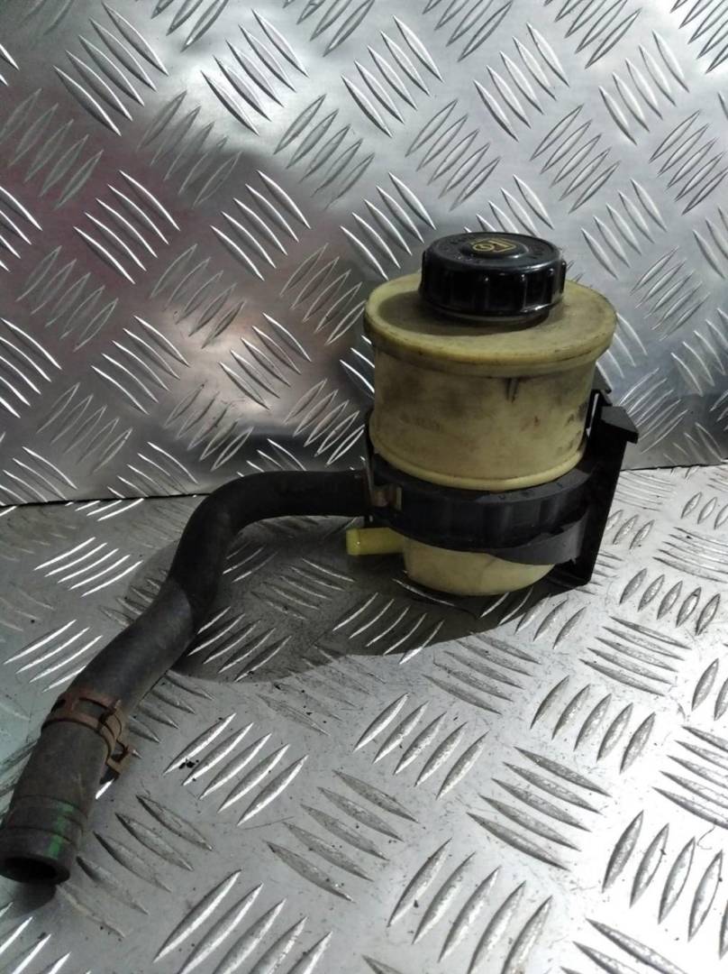 бачок гидроусилителя Renault Scenic 1 поколение 1999, 1.6 л., i, бензин, 7700795344 - фото №1