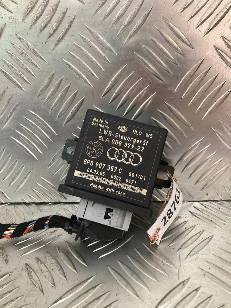 блок управления светом Audi A6 4F/C6 2005, 3.2 л., i, бензин, 8P0907357C - фото №1