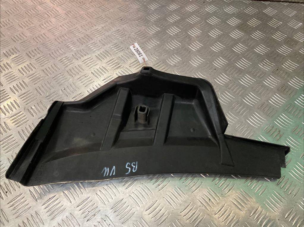 пластик Volkswagen Passat B5 1998, 1.9 л., TDi, дизель, седан, 3B1819537C - фото №1