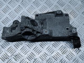 кронштейн компрессора кондиционера Volkswagen Golf 4 поколение 2003, 1.9 л., TDi, ATD, дизель, МКПП, 038903143R