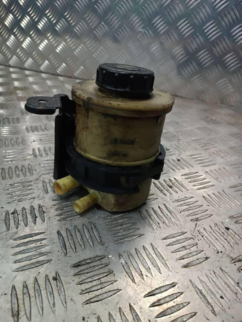 бачок гидроусилителя Renault Espace 3 поколение 1998, 2.0 л., i, бензин, 7700795347 - фото №1