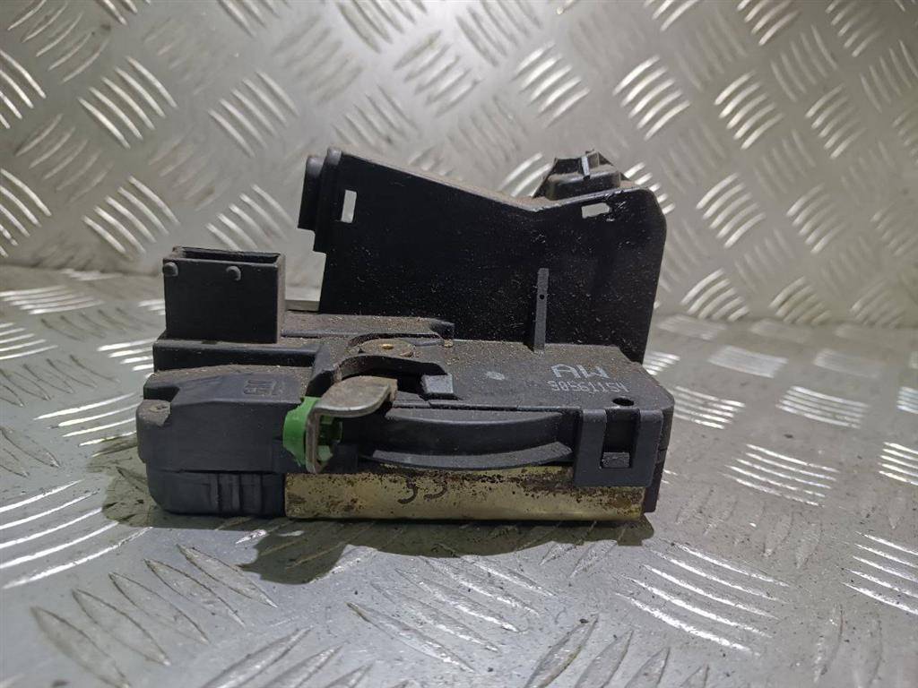 замок двери передней правой Opel Zafira 1 поколение (A) 1999, 90561154 - фото №1