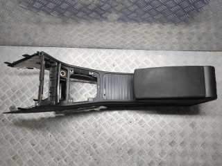 консоль салона Volkswagen Passat B6 2007, 2.0 л., TDi, BMR, дизель, 6МКПП, чёрный, седан, передний привод, правый руль, 3C0863319AD