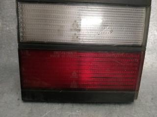 фонарь крышки багажника левый Volkswagen Passat B3 1990, универсал, 333945107