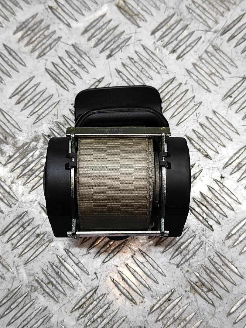 ремень безопасности Audi Q7 4L 2006, 3.0 л., TDi, BUG, дизель, АКПП, бежево-серый, внедорожник 5 дв., полный привод, правый руль, 606898300, 4L0857811 - фото №1