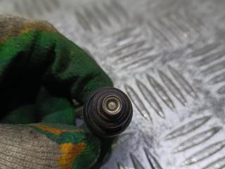 форсунка Volkswagen Golf 4 поколение 1999, 1.6 л., i, AKL, бензин, 037906031AA