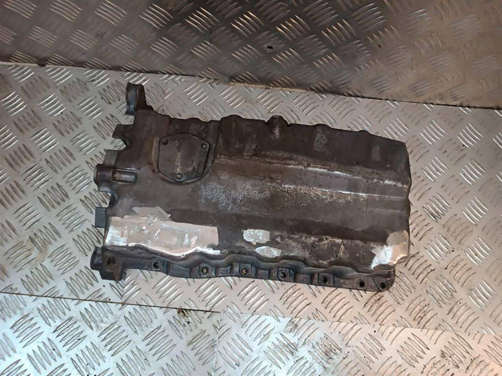 масляный поддон Volkswagen Touran 1 поколение 2005, 1.9 л., TDi, дизель - фото №1