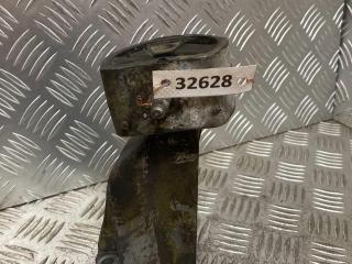подушка крепления КПП Audi A6 4B/C5 1999, 2.8 л., i, бензин, 8D0399113AB
