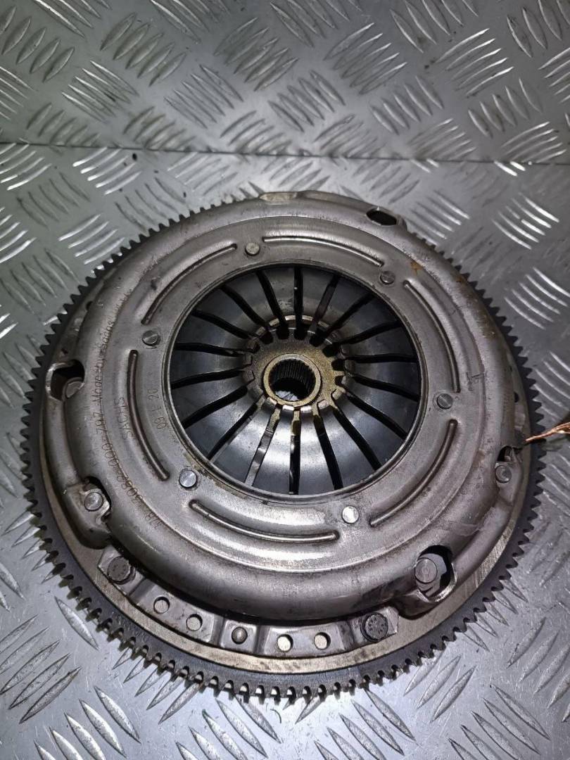 комплект сцепления Volkswagen Polo 4 поколение 2005, 1.2 л., i, бензин, МКПП, 03D105271, 1878068031, 03D105333, 3282000797 - фото №1