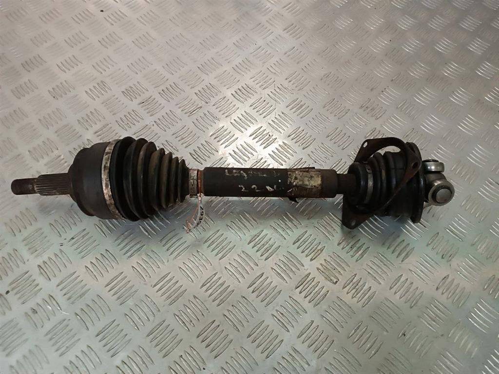 полуось передняя левая (приводной вал, ШРУС) Renault Laguna 2 поколение 2002, 2.2 л., DCi, дизель, МКПП, 8200470131 - фото №1