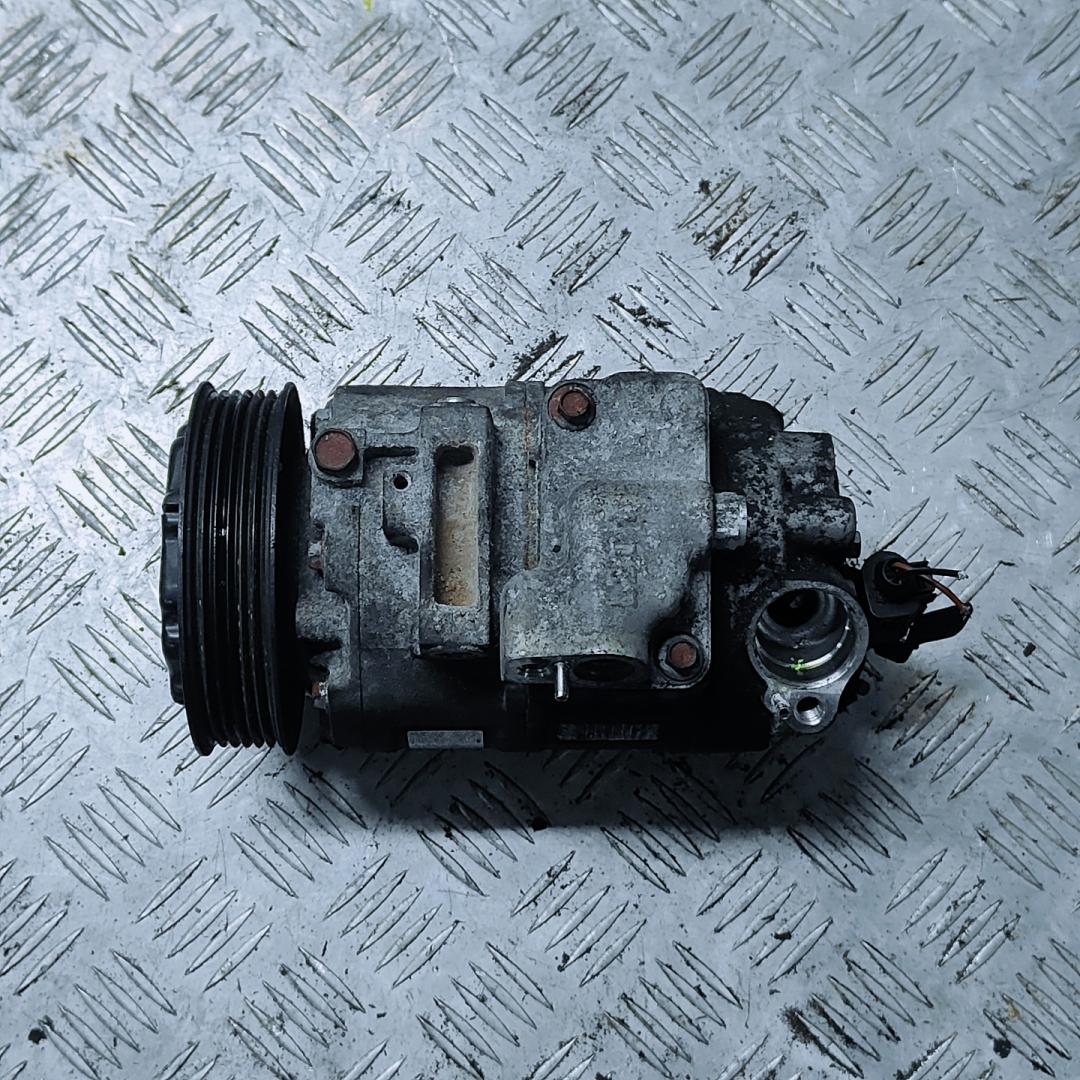 компрессор кондиционера Volkswagen Polo 4 поколение 2002, 1.4 л., BBY, бензин, 5МКПП, передний привод, 6Q0820803D, 6SEU12C, 4472208127 - фото №1