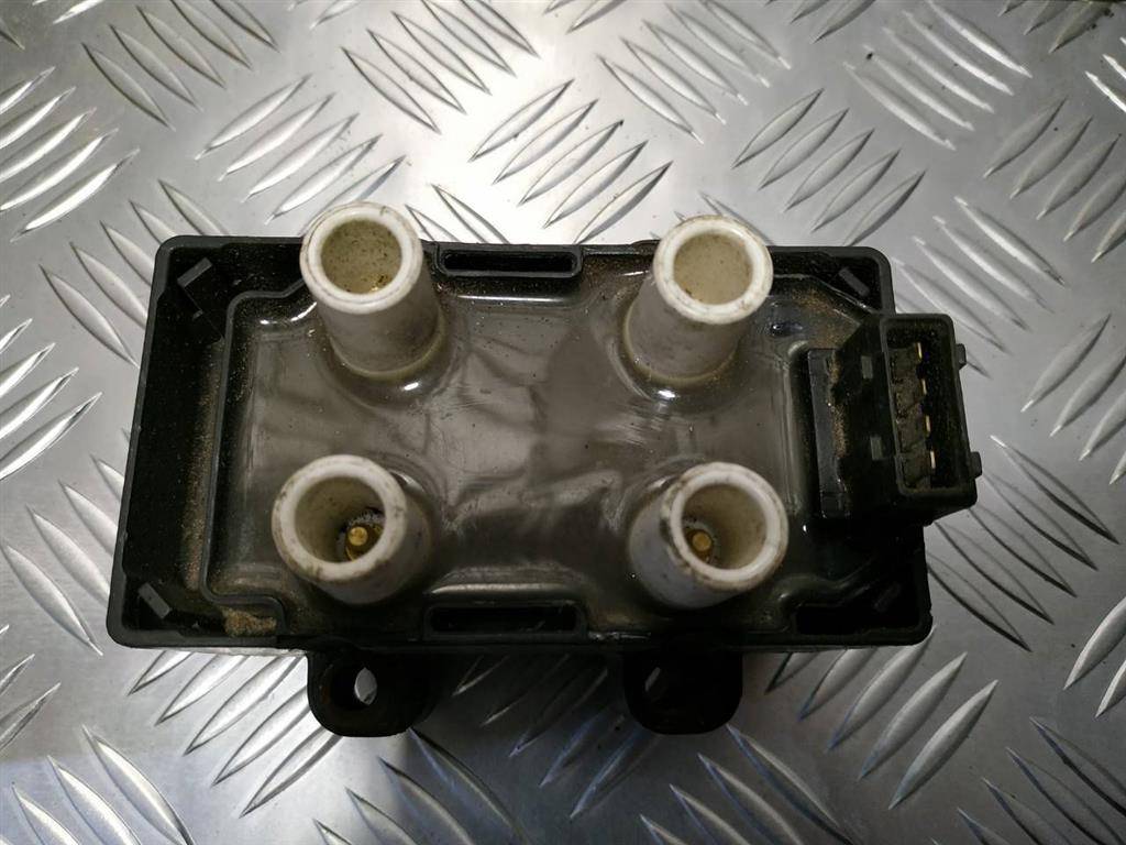 катушка зажигания Renault Clio 1 поколение 1997, 1.2 л., i, бензин, 40100345 - фото №1