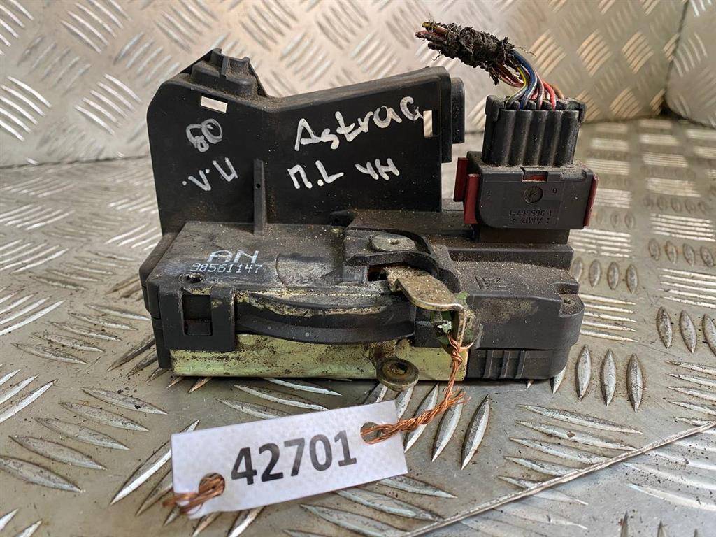 замок двери передней левой Opel Astra G 1998, 1.8 л., i, бензин, хетчбэк 5 дв., 90561147 - фото №1