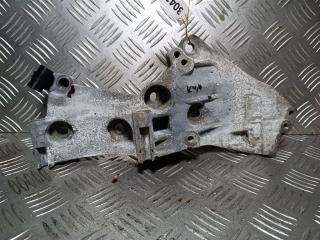 кронштейн (крепление) Renault Megane 2 поколение 2006, 1.6 л., i, бензин, 8200669494