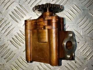 насос масляный Mazda 6 1 поколение [рестайлинг] 2006, 1.8 л., i, бензин, МКПП, LF0214100A