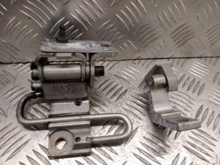 петля двери Audi A6 4F/C6 2006, 8E0831412B