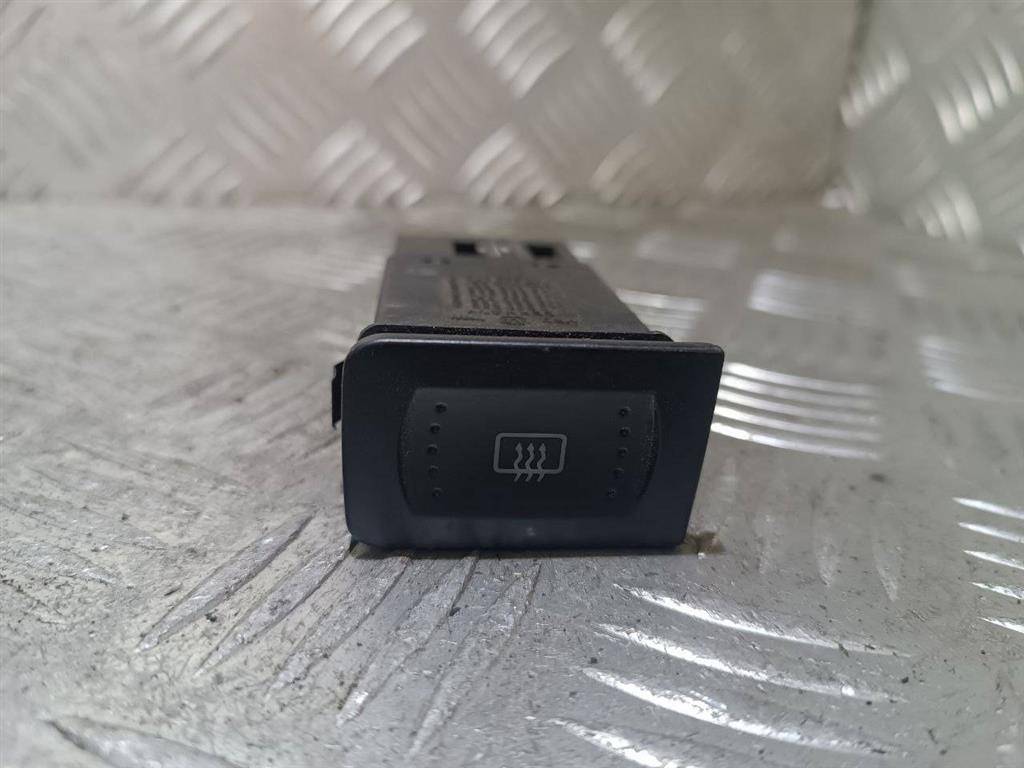 кнопка обогрева заднего стекла Volkswagen Golf 4 поколение 1997, 1J0953235A - фото №1