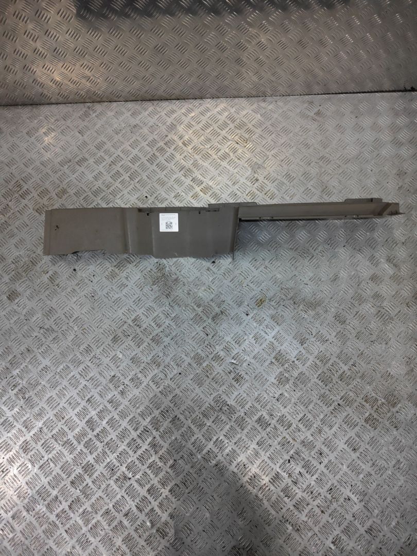 обшивка багажника Audi Q7 4L 2006, 3.0 л., TDi, BUG, дизель, АКПП, бежево-серый, внедорожник 5 дв., полный привод, правый руль, 4L0863528A - фото №1