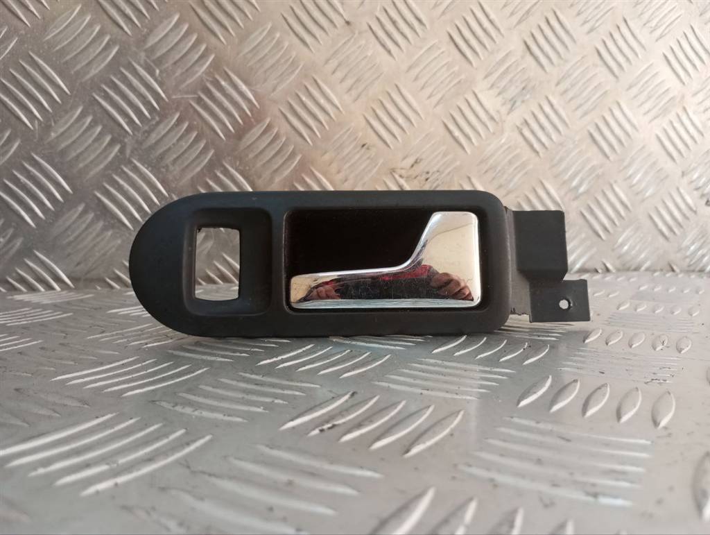 ручка внутренняя передняя правая Volkswagen Passat B5 1998, 3B1837114 - фото №1