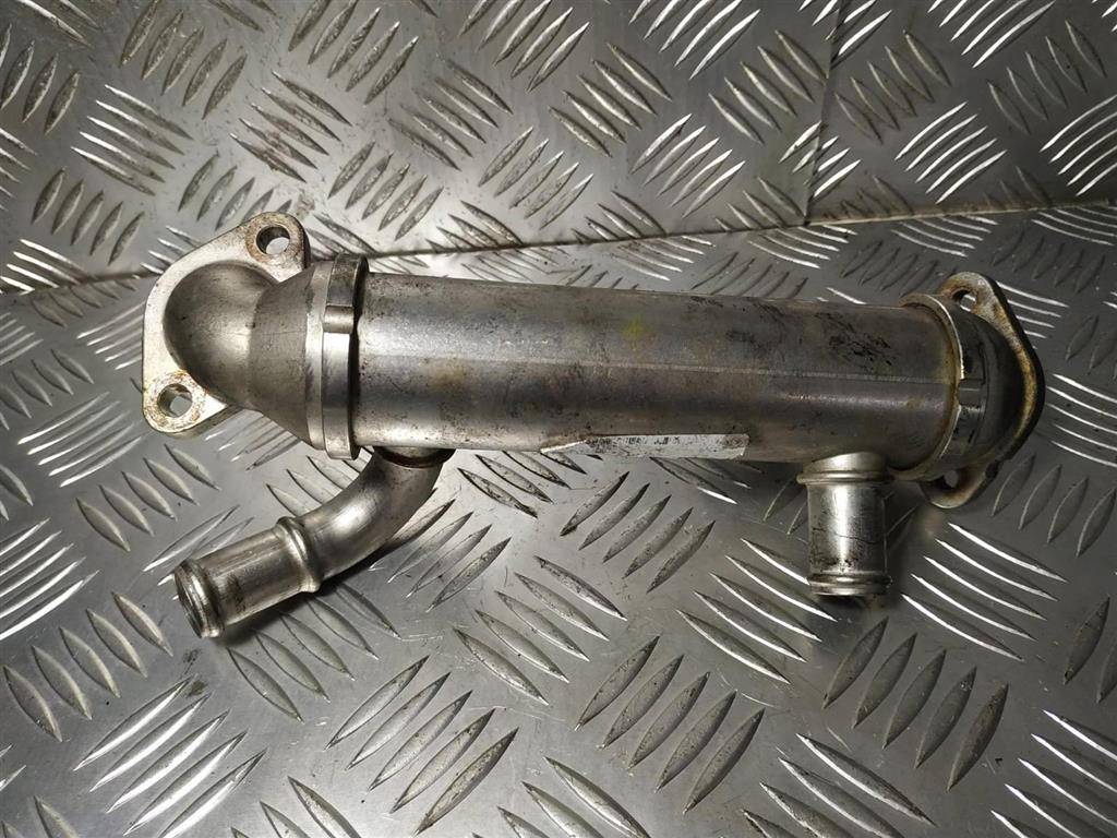 охладитель EGR / Радиатор EGR Hyundai i10 1 поколение 2008, 1.1 л., CRDi, дизель - фото №1