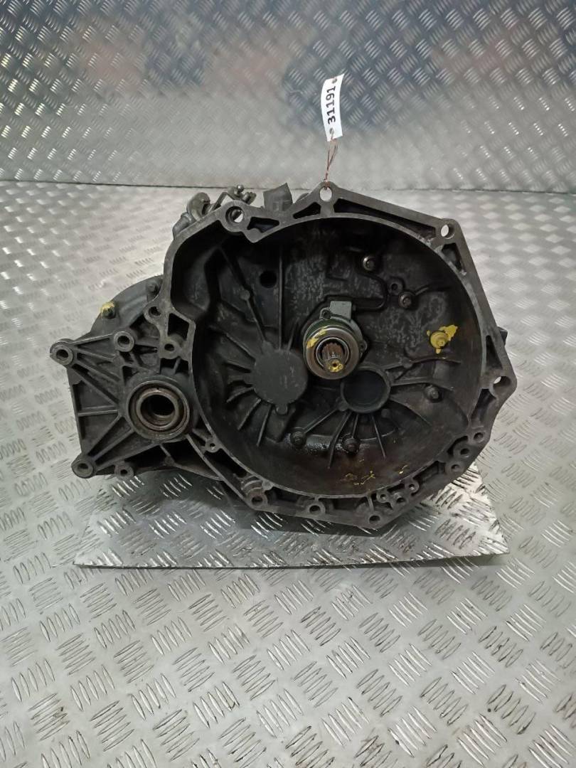 КПП механическая (МКПП) Opel Zafira 1 поколение (A) 2002, 2.0 л., DTi, дизель, F23 - фото №1