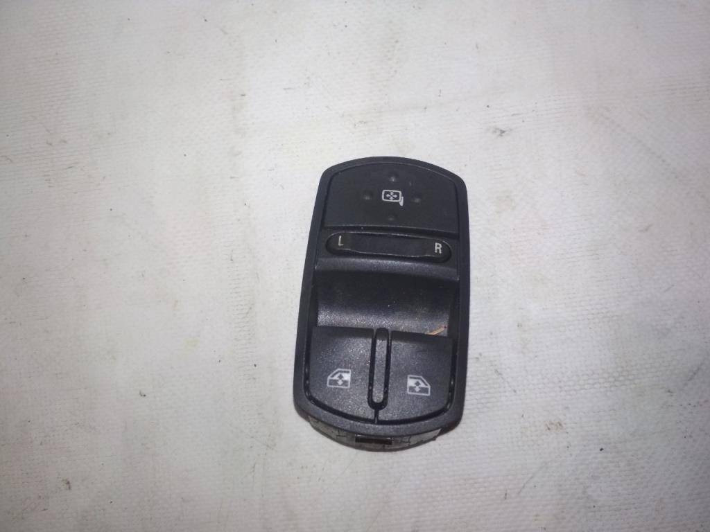 блок управления стеклоподъемниками Opel Corsa D 2006, 13258521AA - фото №1