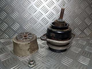 подушка крепления двигателя Volkswagen Touareg 1 поколение 2003, 5.0 л., TDi, дизель, АКПП, 7L6199131