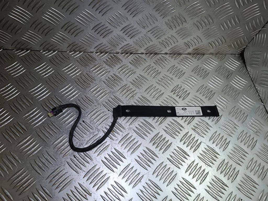 Датчик закрытия крышки багажника Land Rover Discovery 5 поколение 2018, 3.0 л., 306DT, дизель, АКПП, фиолетовый, полный привод, правый руль, GK6214E108AB - фото №1